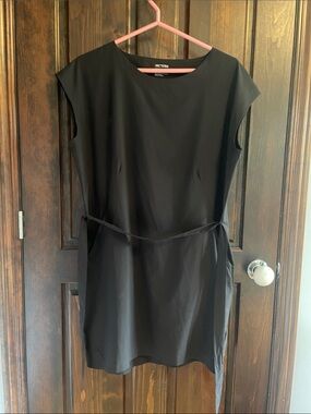 Arc’teryx black dress